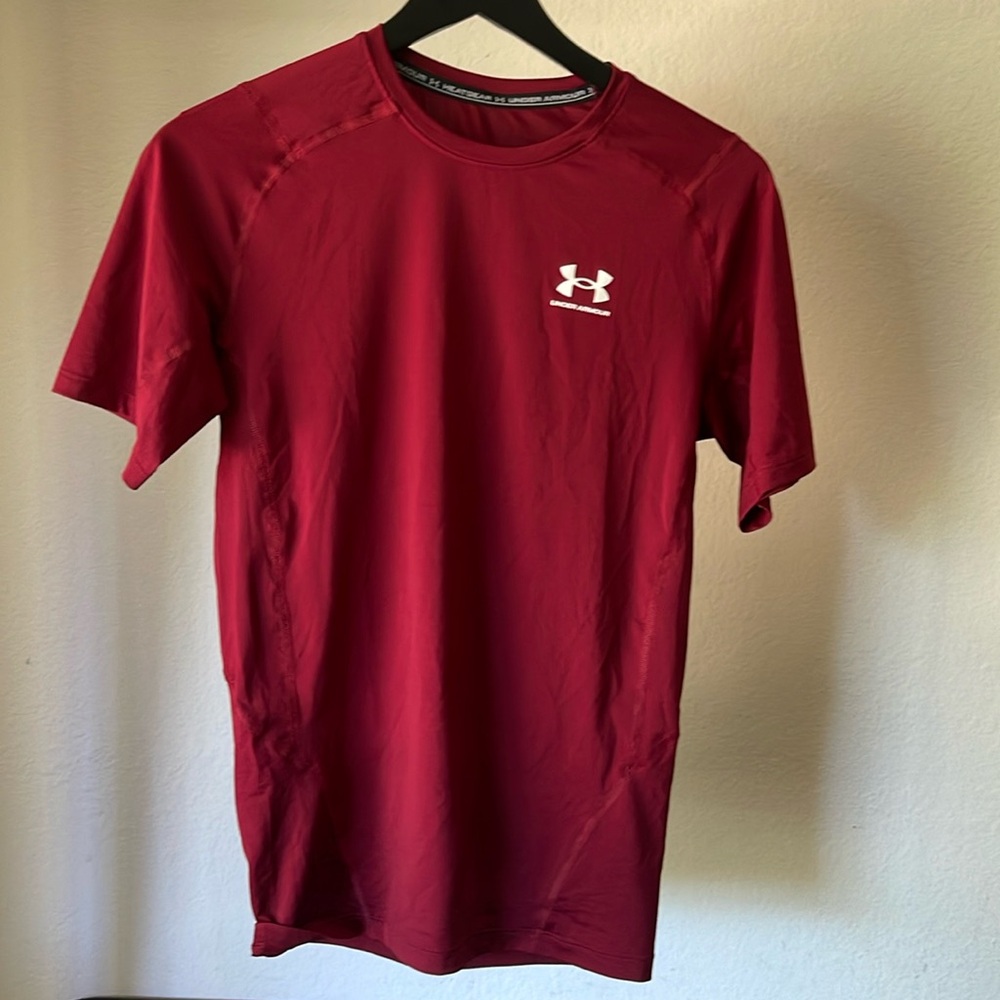 Mens Burgandy Under Armour Compression Shirt Size L